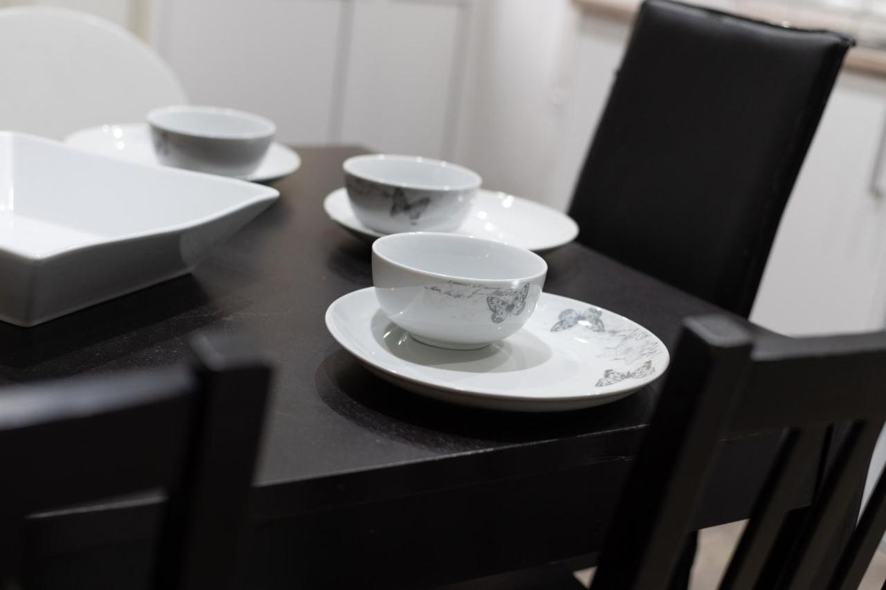 Apartment Perfect Location With Parking - Jersey House - Tv In Every Bedroom! Swansea